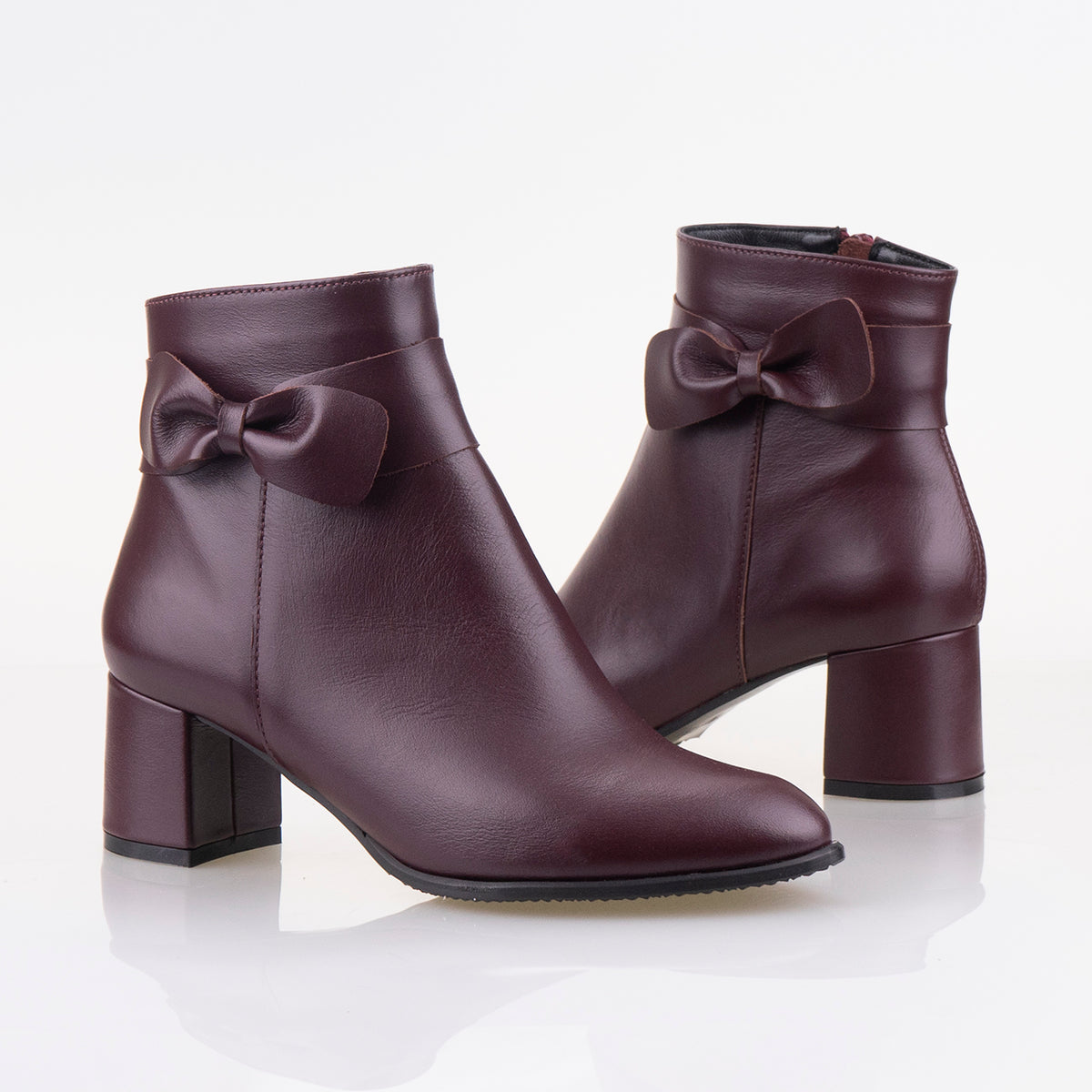 ЕЛЕГАНТНИ БОТИ GEMMA