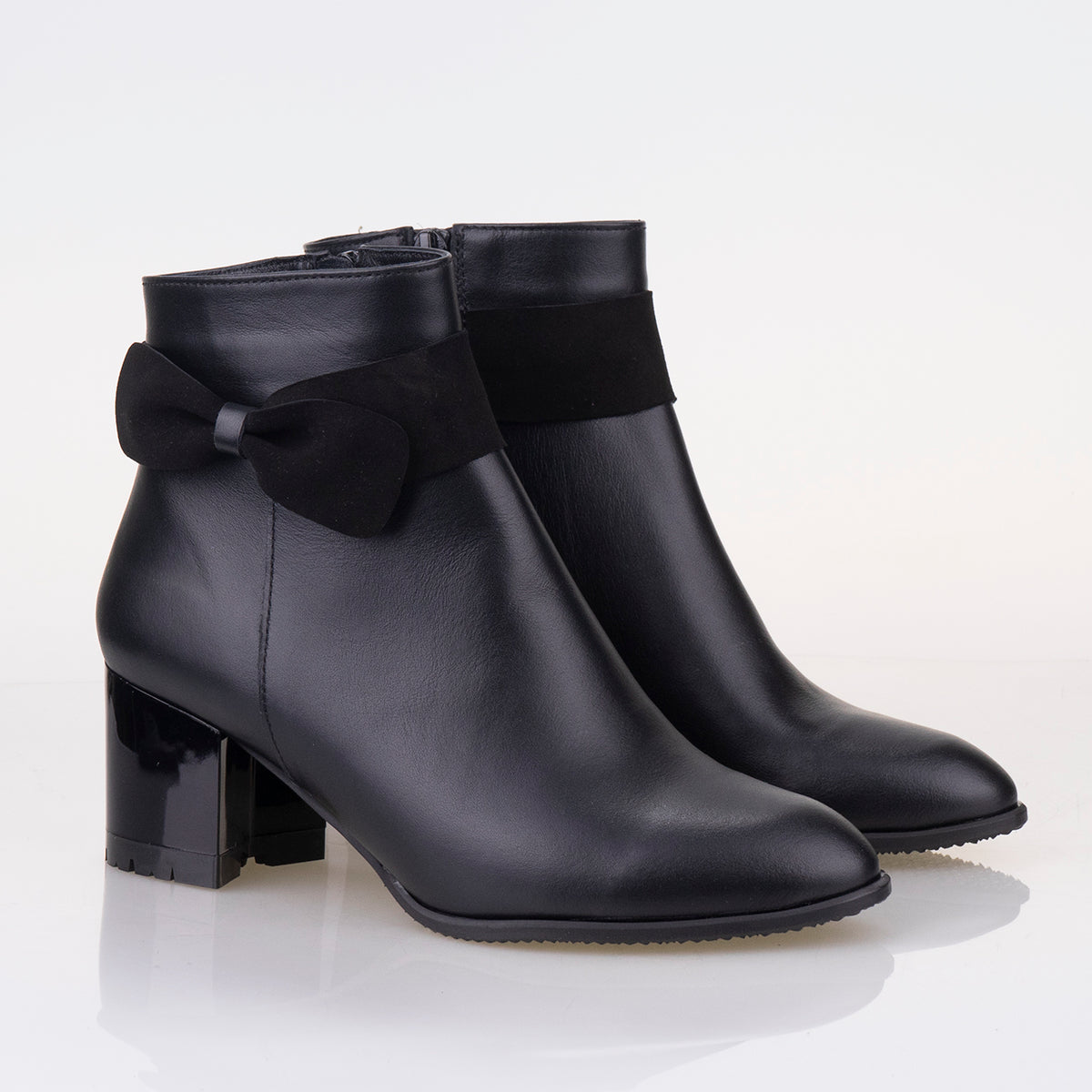 ЕЛЕГАНТНИ БОТИ GEMMA 2