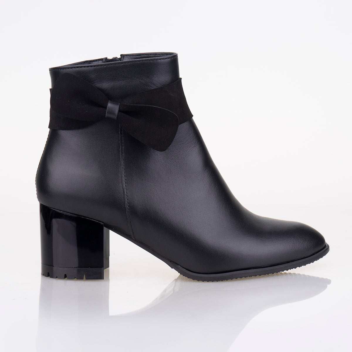 ЕЛЕГАНТНИ БОТИ GEMMA 2