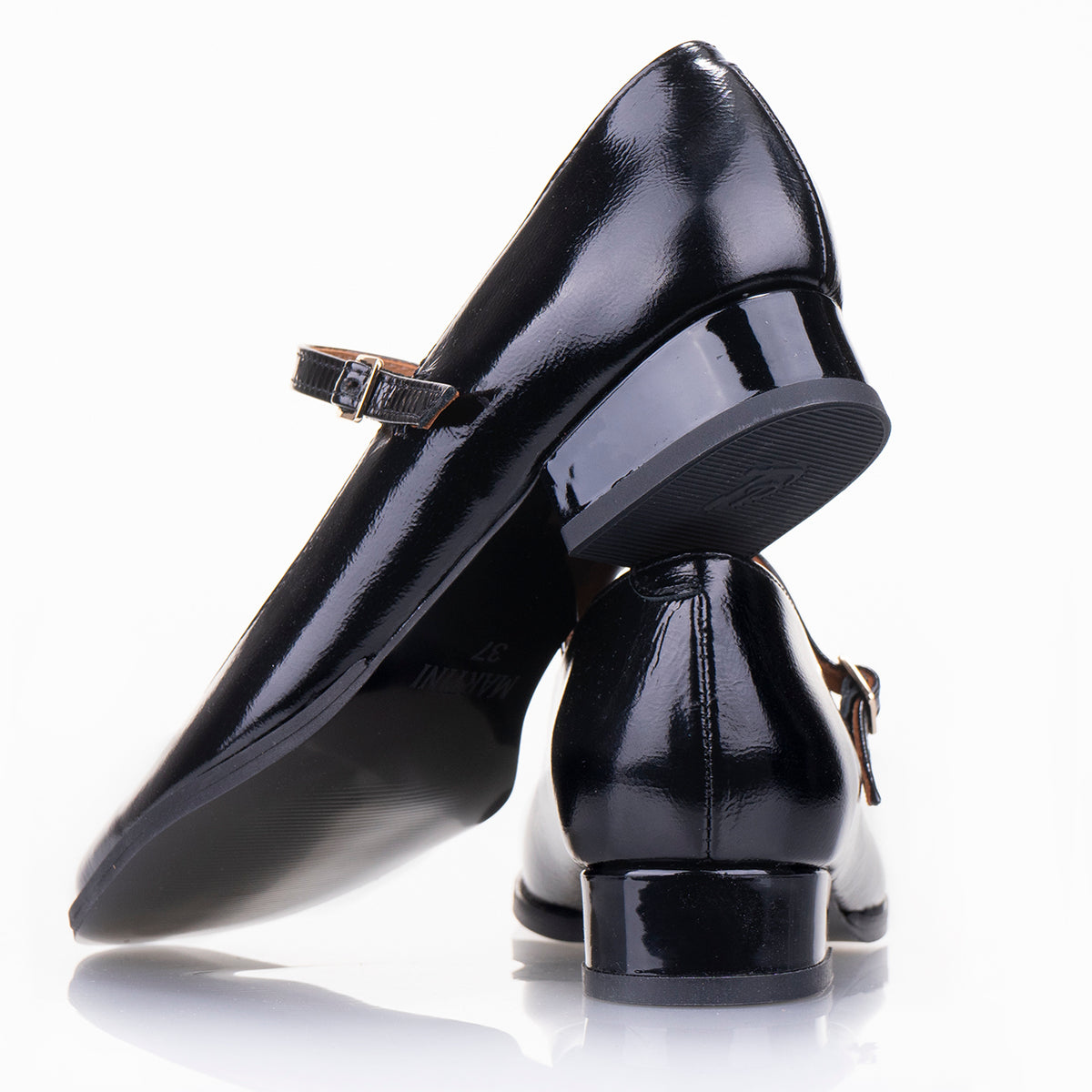 ДАМСКИ ОБУВКИ LARA