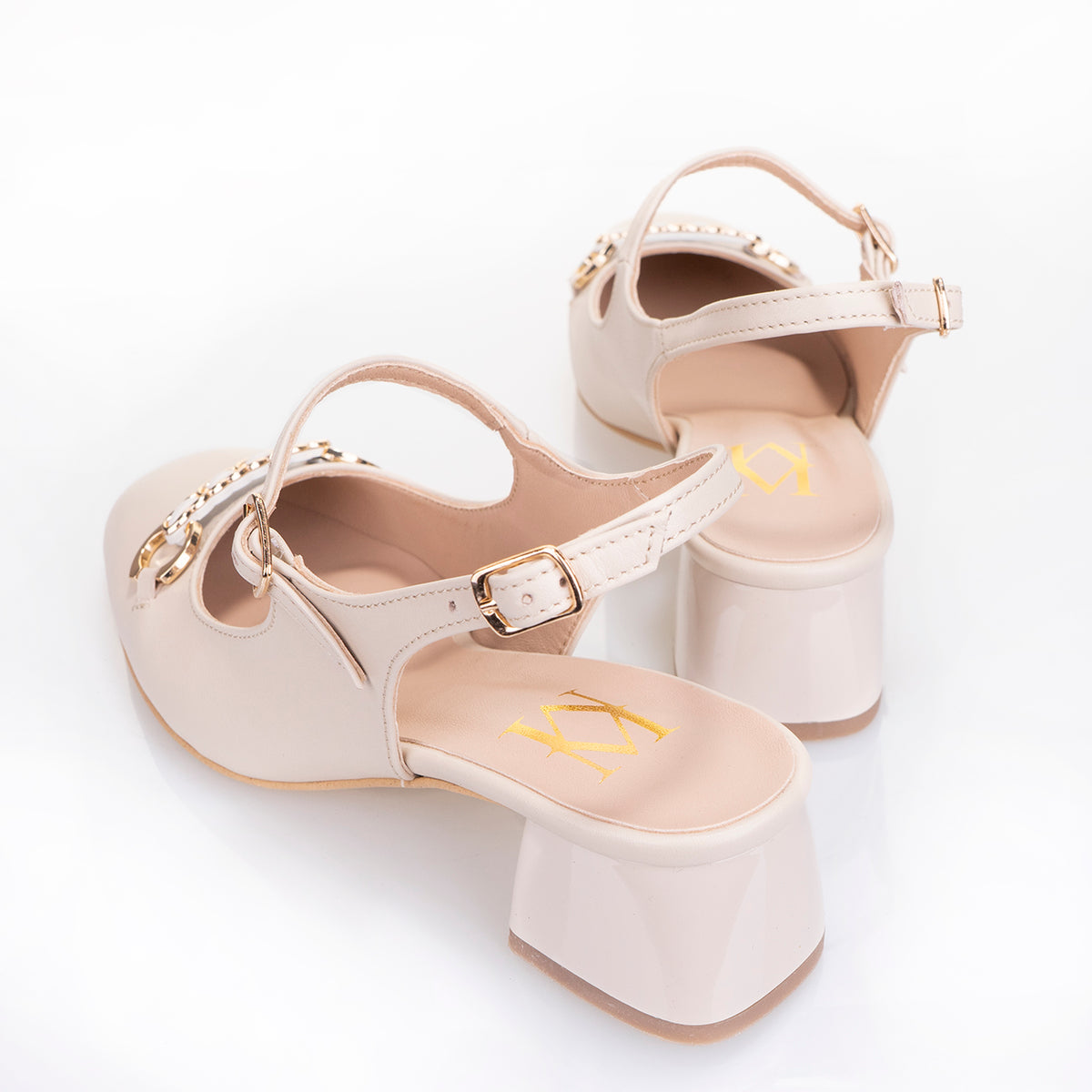 ДАМСКИ ОБУВКИ MALIA