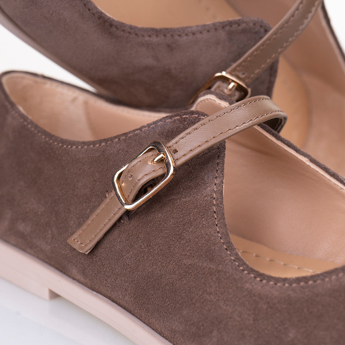 ДАМСКИ ОБУВКИ DAISY