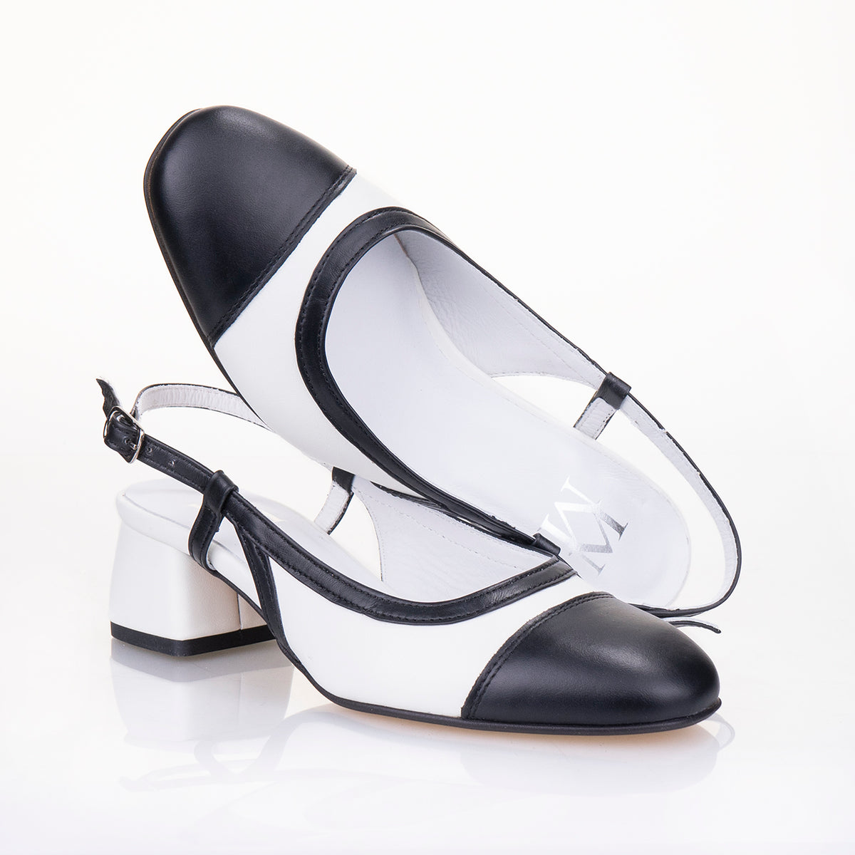 ДАМСКИ ОБУВКИ RENNET