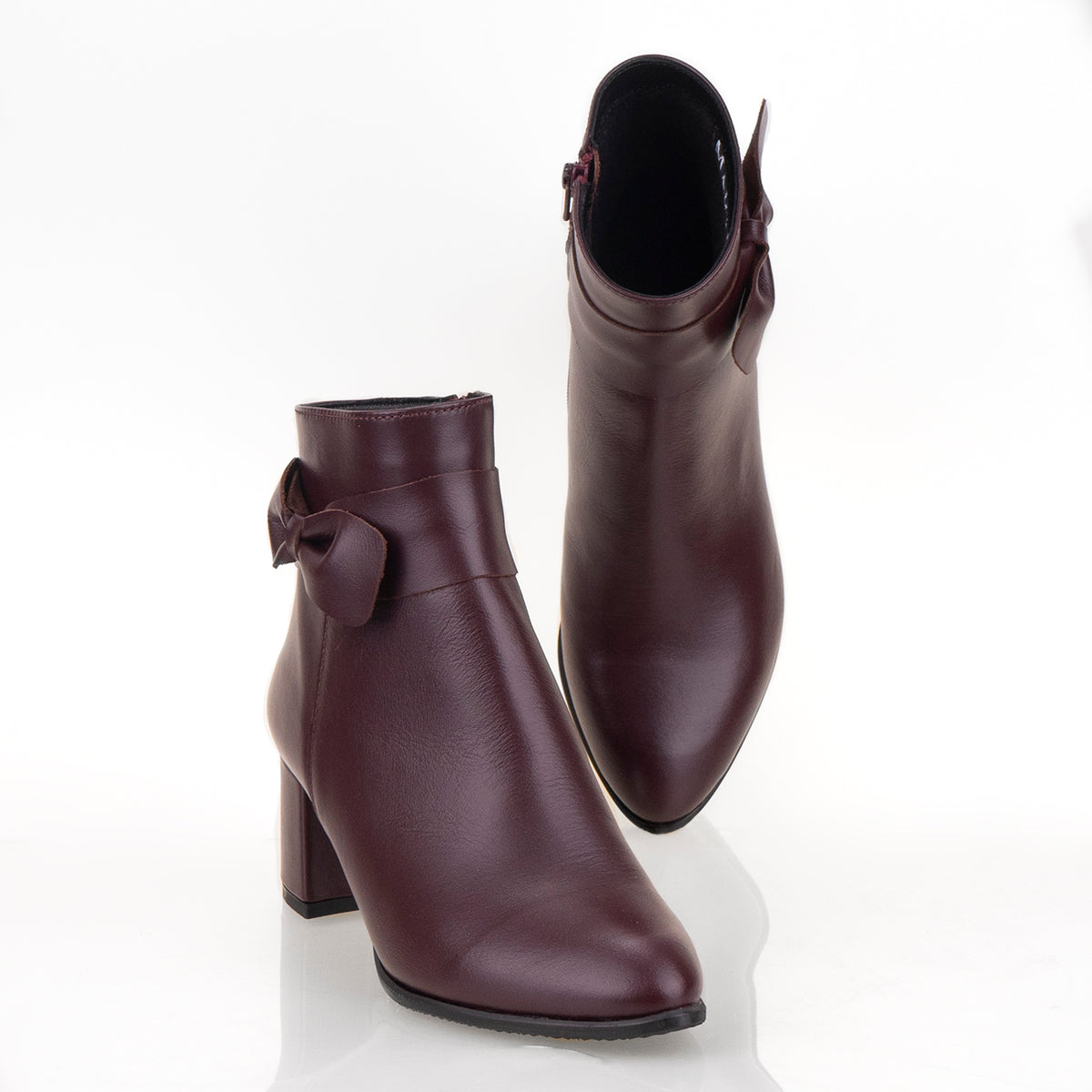 ЕЛЕГАНТНИ БОТИ GEMMA