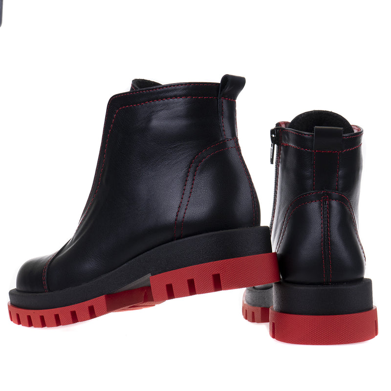 ДАМСКИ БОТИ STYLETA R