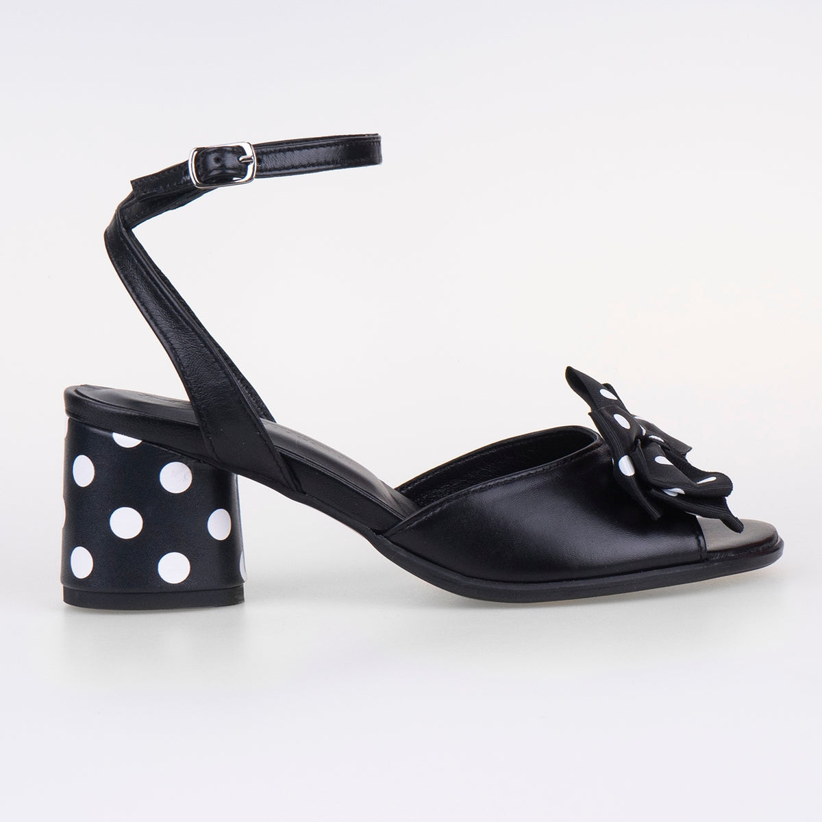 ДИЗАЙНЕРСКИ САНДАЛИ MINNIE